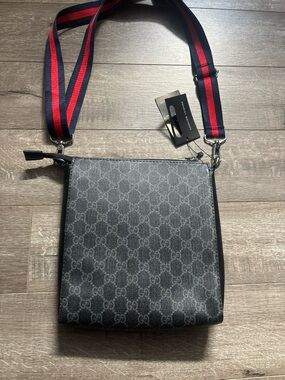 Gucci Black GG Supreme Messenger Bag with Red-Blue Web Strap